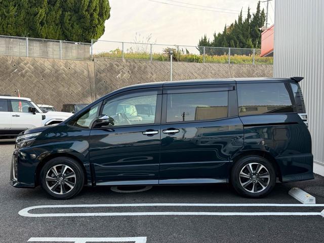 ヴォクシー ZS 煌II ドライブレコーダー ETC バックカメラ クリアランスソナー オートクルーズコントロール レーンアシスト 衝突被害軽減システム 両側電動スライドドア オートマチックハイビーム オートライト(17枚目)