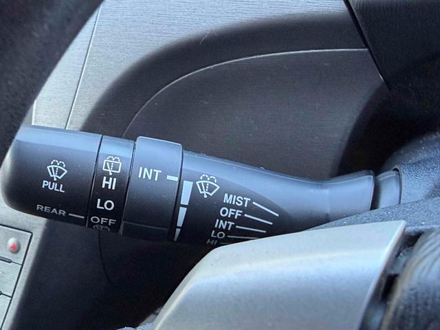 プリウス Sツーリングセレクション ETC バックカメラ ナビ TV アルミホイール オートライト ヘッドライトウォッシャー CVT スマートキー 電動格納ミラー 盗難防止システム CD 衝突安全ボディ ABS エアコン(23枚目)