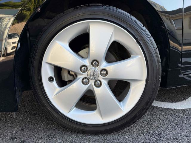 プリウス Sツーリングセレクション ETC バックカメラ ナビ TV アルミホイール オートライト ヘッドライトウォッシャー CVT スマートキー 電動格納ミラー 盗難防止システム CD 衝突安全ボディ ABS エアコン(29枚目)