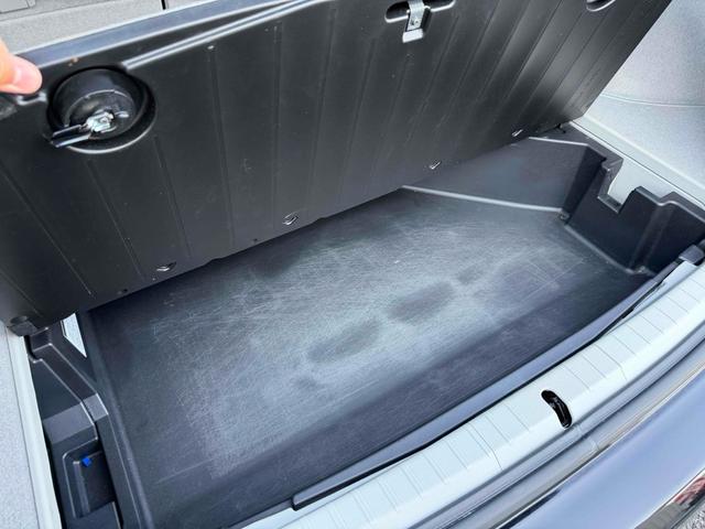 プリウス Sツーリングセレクション ETC バックカメラ ナビ TV アルミホイール オートライト ヘッドライトウォッシャー CVT スマートキー 電動格納ミラー 盗難防止システム CD 衝突安全ボディ ABS エアコン(32枚目)