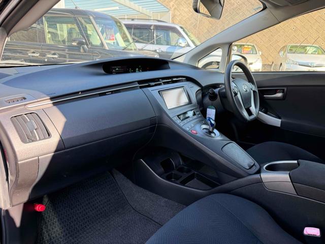 プリウス Sツーリングセレクション ETC バックカメラ ナビ TV アルミホイール オートライト ヘッドライトウォッシャー CVT スマートキー 電動格納ミラー 盗難防止システム CD 衝突安全ボディ ABS エアコン(36枚目)