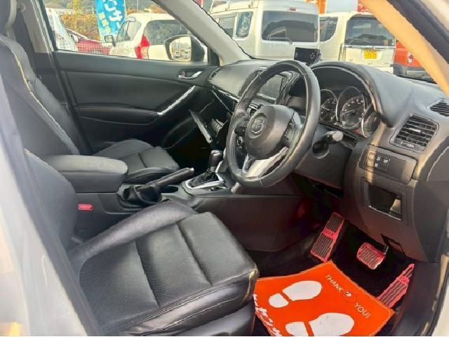 CX-5 XD Lパッケージ 2.2XD Lパッケージ/ディーゼルターボ/Bluetooth フルセグナビ アイドリングストップ デュアルオートエアコン レーンアシスト/レザーシート/パワーシート シートヒーター バックカメラ(4枚目)