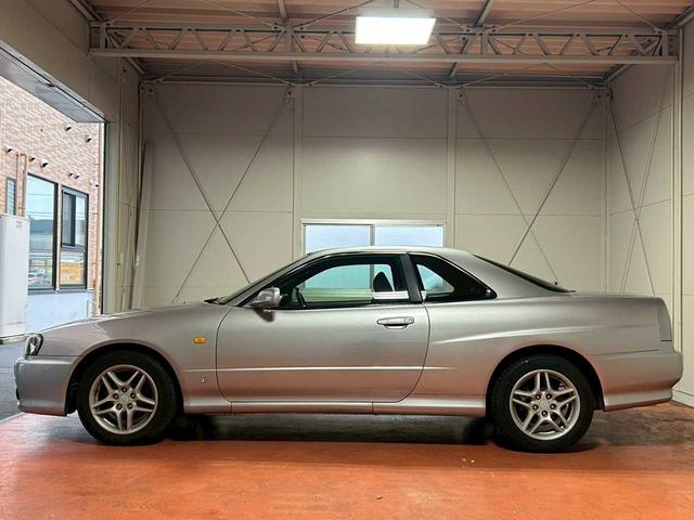 スカイライン 25GT(5枚目)