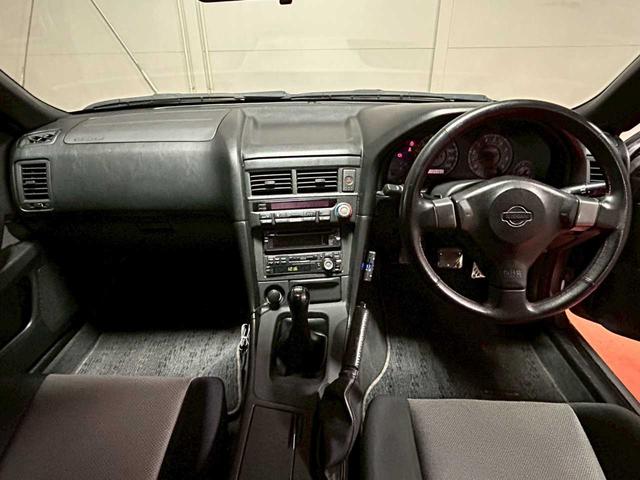 スカイライン 25GT(10枚目)