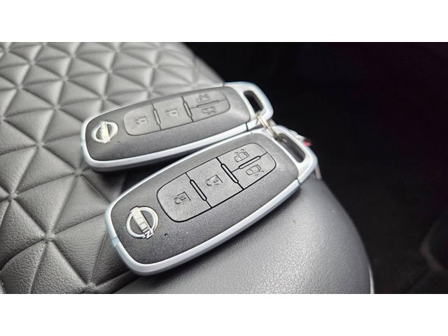 セレナ ＸＶ　ワンオーナー　禁煙車　プロパイロット　純正９インチナビ　アラウンドビュー　インテリジェントルームミラー　両側パワースライドドア　ＥＴＣ（16枚目）
