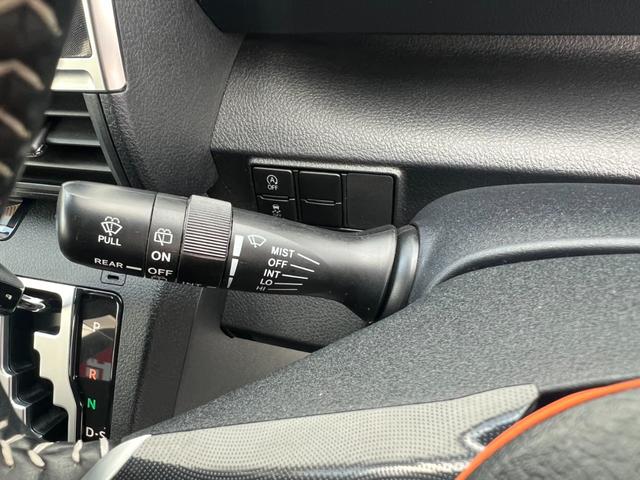 シエンタ G クエロ 純正ナビ フルセグTV Bluetooth接続 CD&DVD ビルトインETC 両側電動スライドドア ステアリングヒーター シートヒーター シートリフター トヨタセーフティセンス(8枚目)