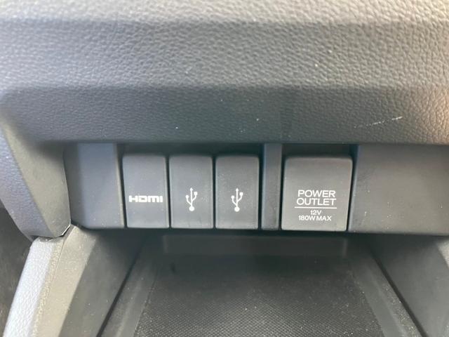 オデッセイ アブソルート・Ｘホンダセンシングアドバンスドパッケジ　純正ナビ　ＴＶ　Ｂｌｕｅｔｏｏｔｈ接続　バックカメラ　ＥＴＣ　ドライブレコーダー　クルーズコントロール　ホンダセンシング　ＴＶキット　両側電動スライドドア　プッシュスタート（9枚目）