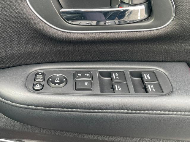 ヴェゼル ハイブリッドＺ・ホンダセンシング　純正８インチナビ　バックモニター　ビルトインＥＴＣ　スマートキープッシュスタート　ＬＥＤヘッドライト　ハーフレザーシート　純正１７インチアルミホイール（18枚目）