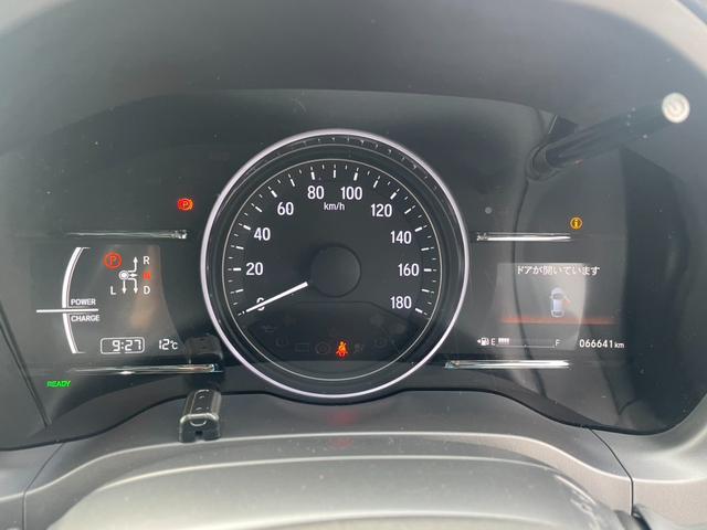 ヴェゼル ハイブリッドＺ・ホンダセンシング　純正８インチナビ　バックモニター　ビルトインＥＴＣ　スマートキープッシュスタート　ＬＥＤヘッドライト　ハーフレザーシート　純正１７インチアルミホイール（32枚目）