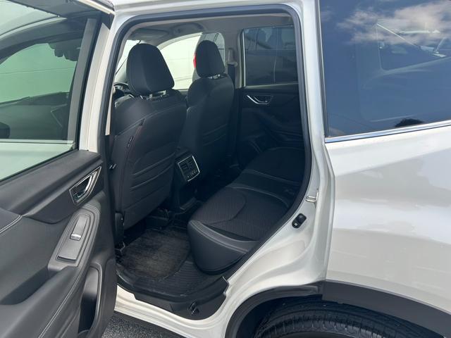 フォレスター プレミアム　純正８インチナビ　アイサイト（衝突軽減ブレーキ）　純正アルミ　ＥＴＣ　ワンオーナー（14枚目）