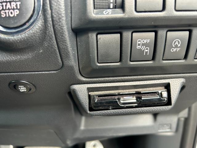 フォレスター プレミアム　純正８インチナビ　アイサイト（衝突軽減ブレーキ）　純正アルミ　ＥＴＣ　ワンオーナー（18枚目）