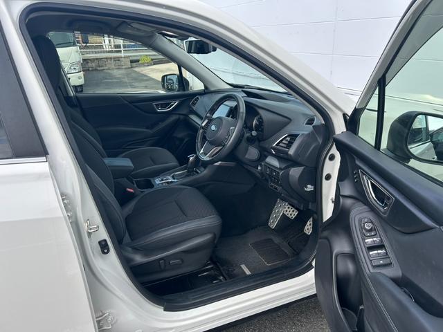 フォレスター プレミアム　純正８インチナビ　アイサイト（衝突軽減ブレーキ）　純正アルミ　ＥＴＣ　ワンオーナー（24枚目）