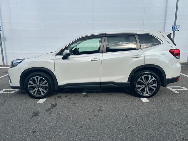 フォレスター プレミアム　純正８インチナビ　アイサイト（衝突軽減ブレーキ）　純正アルミ　ＥＴＣ　ワンオーナー（31枚目）