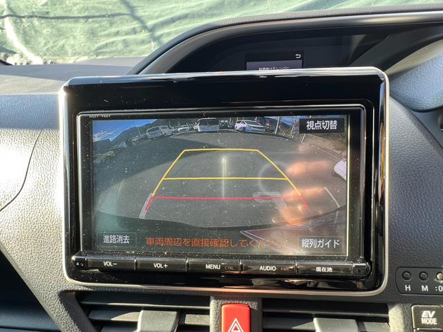 ヴォクシー ハイブリッドＺＳ　煌　両側パワースライドドア　純正ナビ　ＴＶ　純正ＡＷ（10枚目）