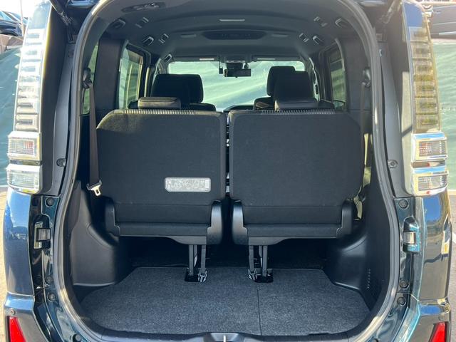 ヴォクシー ハイブリッドＺＳ　煌　両側パワースライドドア　純正ナビ　ＴＶ　純正ＡＷ（26枚目）