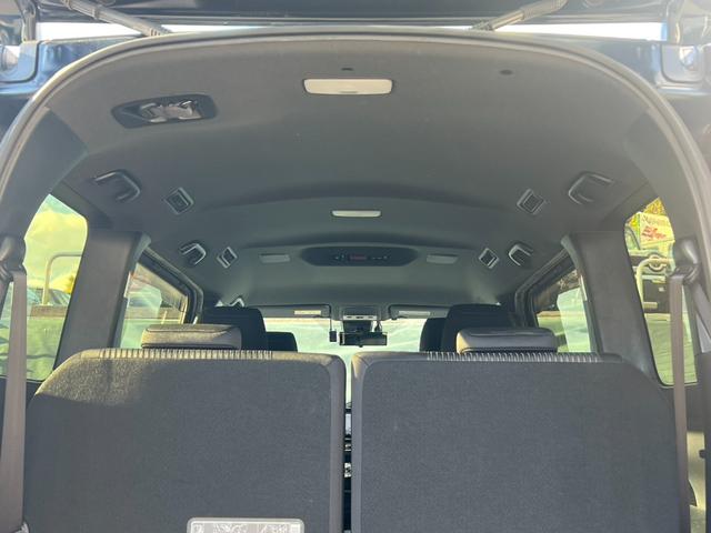 ヴォクシー ハイブリッドＺＳ　煌　両側パワースライドドア　純正ナビ　ＴＶ　純正ＡＷ（27枚目）