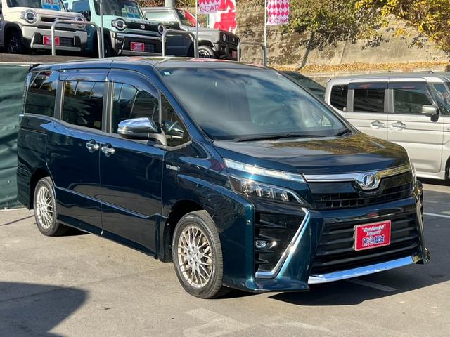 ヴォクシー ハイブリッドＺＳ　煌　両側パワースライドドア　純正ナビ　ＴＶ　純正ＡＷ（29枚目）