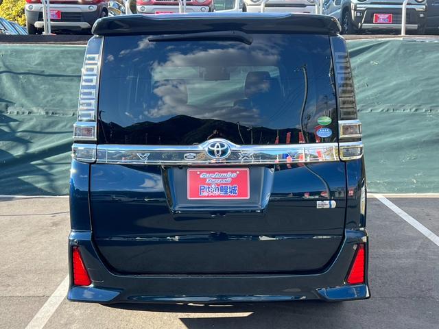 ヴォクシー ハイブリッドＺＳ　煌　両側パワースライドドア　純正ナビ　ＴＶ　純正ＡＷ（33枚目）