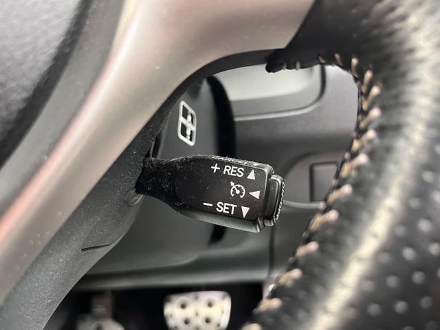 ＣＴ ＣＴ２００ｈ　Ｆスポーツ　純正ナビ　ＴＶ　ＨＤＤ　ＵＳＢ再生　ＣＤ＆ＤＶＤ　オートライト　クルーズコントロール　ステアリングスイッチ　デジタルインナー　バックカメラ　フォグランプ　前席シートヒーター（7枚目）