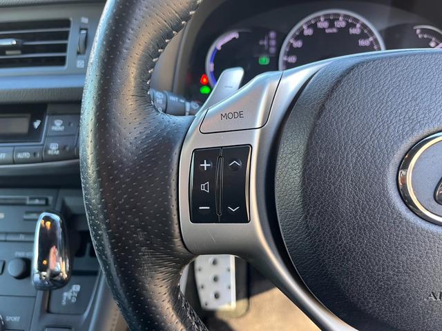 ＣＴ ＣＴ２００ｈ　Ｆスポーツ　禁煙車　純正ナビ　ＴＶ　クルーズコントロール　前席シートヒーター　ハンドルヒーター　コーナーセンサー　ドライブレコーダー　フォグランプ　純正アルミホイール（5枚目）