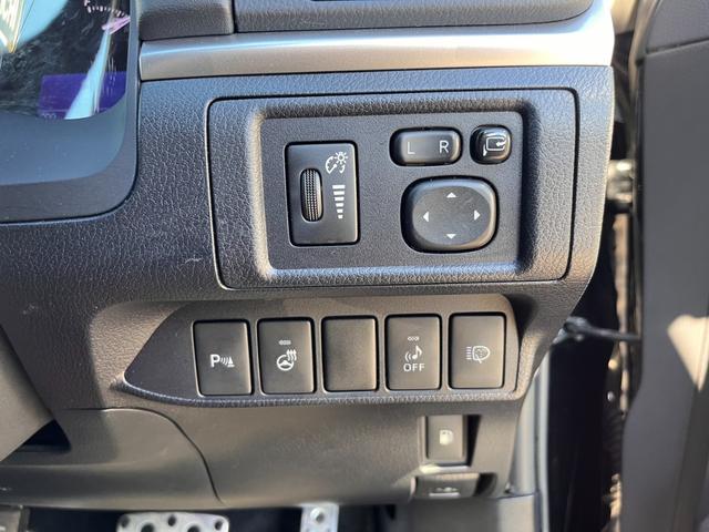 ＣＴ ＣＴ２００ｈ　Ｆスポーツ　禁煙車　純正ナビ　ＴＶ　クルーズコントロール　前席シートヒーター　ハンドルヒーター　コーナーセンサー　ドライブレコーダー　フォグランプ　純正アルミホイール（17枚目）