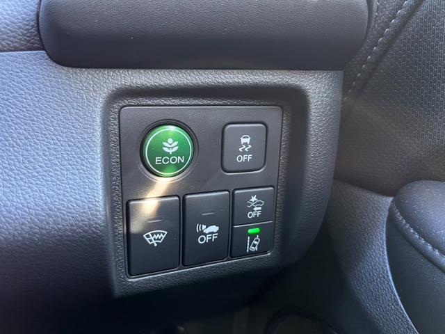 ヴェゼル ハイブリッドＺ・ホンダセンシング　ワンオーナー　禁煙車　純正ナビ　フルセグＴＶ　Ｂｌｕｅｔｏｏｔｈ接続　ＣＤ＆ＤＶＤ　ハーフレザー　バックカメラ　ビルトインＥＴＣ　クルーズコントロール　ＬＥＤヘッドライト　前席シートヒーター（11枚目）