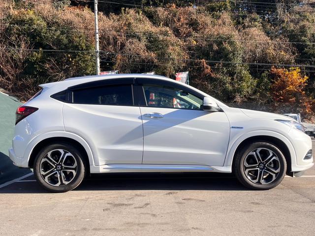 ヴェゼル ハイブリッドＺ・ホンダセンシング　ワンオーナー　禁煙車　純正ナビ　フルセグＴＶ　Ｂｌｕｅｔｏｏｔｈ接続　ＣＤ＆ＤＶＤ　ハーフレザー　バックカメラ　ビルトインＥＴＣ　クルーズコントロール　ＬＥＤヘッドライト　前席シートヒーター（24枚目）