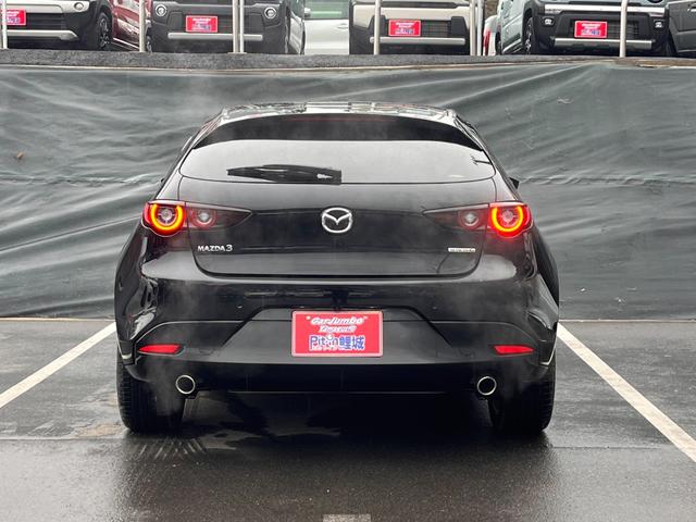 ＭＡＺＤＡ３ファストバック １５Ｓツーリング　純正８．８インチマツコネ　全方位モニター　テレビ　全方位カメラ　ビルトインＥＴＣ　電動パーキング　オートホールド　ＬＥＤヘッドライト　レーンキープアシスト　Ｂｌｕｅｔｏｏｔｈオーディオ（34枚目）