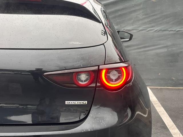 ＭＡＺＤＡ３ファストバック １５Ｓツーリング　純正８．８インチマツコネ　全方位モニター　テレビ　全方位カメラ　ビルトインＥＴＣ　電動パーキング　オートホールド　ＬＥＤヘッドライト　レーンキープアシスト　Ｂｌｕｅｔｏｏｔｈオーディオ（39枚目）