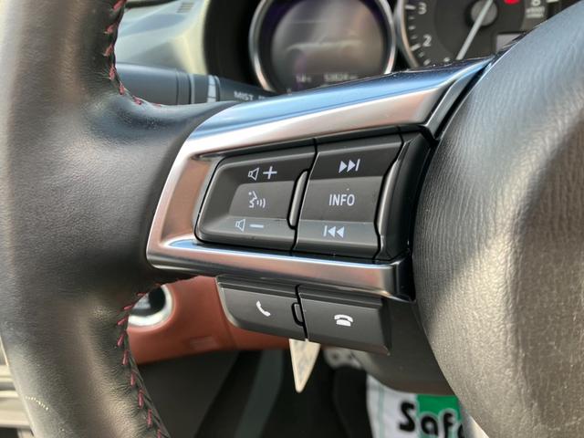 ロードスターＲＦ ＶＳ　禁煙車　純正マツコネ　バックカメラ　Ｂｌｕｅｔｏｏｔｈオーディオ　クルーズコントロール　純正１７インチアルミホイール　アイドリングストップ　車線逸脱警告　電動オープン（16枚目）