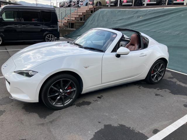 ロードスターＲＦ ＶＳ　禁煙車　純正マツコネ　バックカメラ　Ｂｌｕｅｔｏｏｔｈオーディオ　クルーズコントロール　純正１７インチアルミホイール　アイドリングストップ　車線逸脱警告　電動オープン（28枚目）