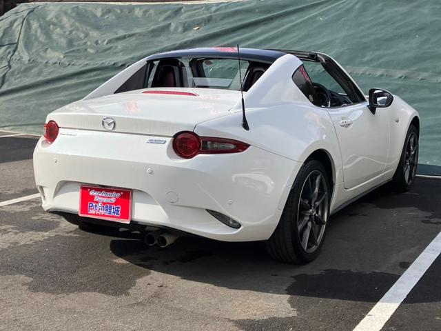 ロードスターＲＦ ＶＳ　禁煙車　純正マツコネ　バックカメラ　Ｂｌｕｅｔｏｏｔｈオーディオ　クルーズコントロール　純正１７インチアルミホイール　アイドリングストップ　車線逸脱警告　電動オープン（29枚目）