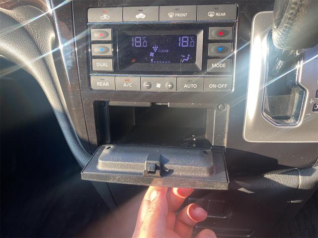 エルグランド 250ハイウェイスター ETC バックカメラ ナビ 両側スライド・片側電動 HID スマートキー 電動格納ミラー 3列シート オットマン CVT アルミホイール ミュージックプレイヤー接続可 盗難防止システム 衝突安全ボディ(6枚目)