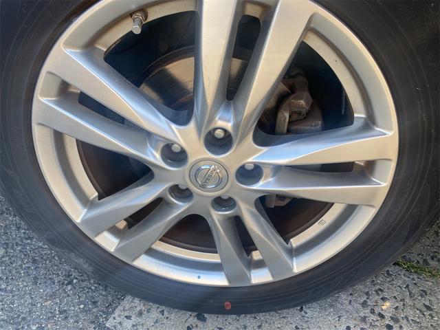 エルグランド 250ハイウェイスター ETC バックカメラ ナビ 両側スライド・片側電動 HID スマートキー 電動格納ミラー 3列シート オットマン CVT アルミホイール ミュージックプレイヤー接続可 盗難防止システム 衝突安全ボディ(20枚目)