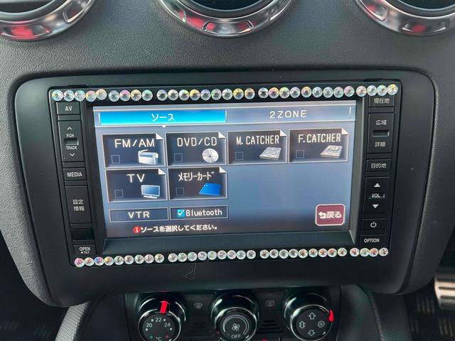 TTクーペ 2.0TFSI ETC バックカメラ ナビ TV AT HID キーレスエントリー 電動格納ミラー アルミホイール 盗難防止システム ABS CD DVD再生 Bluetooth エアコン パワーステアリング(4枚目)