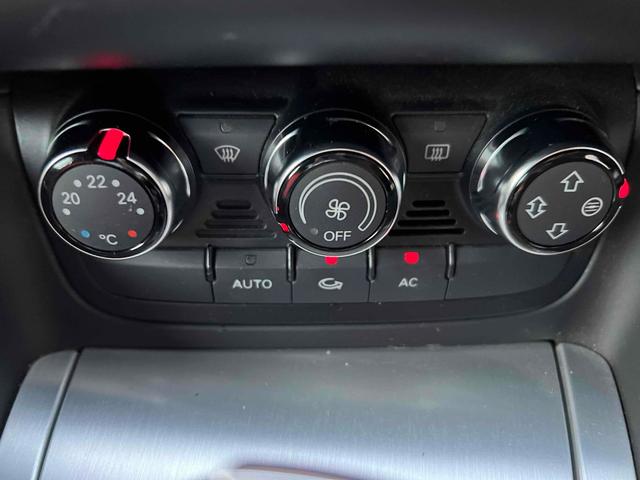 TTクーペ 2.0TFSI ETC バックカメラ ナビ TV AT HID キーレスエントリー 電動格納ミラー アルミホイール 盗難防止システム ABS CD DVD再生 Bluetooth エアコン パワーステアリング(5枚目)