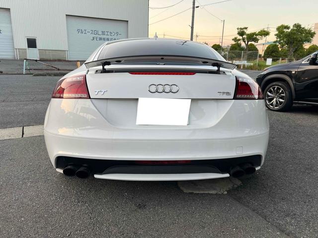 TTクーペ 2.0TFSI ETC バックカメラ ナビ TV AT HID キーレスエントリー 電動格納ミラー アルミホイール 盗難防止システム ABS CD DVD再生 Bluetooth エアコン パワーステアリング(18枚目)