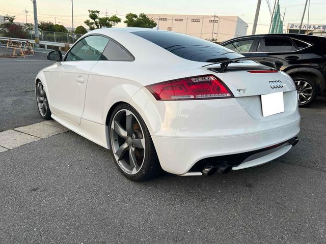 TTクーペ 2.0TFSI ETC バックカメラ ナビ TV AT HID キーレスエントリー 電動格納ミラー アルミホイール 盗難防止システム ABS CD DVD再生 Bluetooth エアコン パワーステアリング(19枚目)