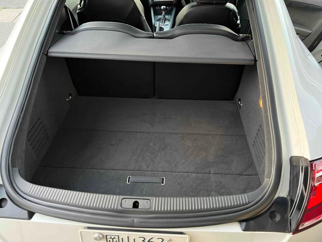 TTクーペ 2.0TFSI ETC バックカメラ ナビ TV AT HID キーレスエントリー 電動格納ミラー アルミホイール 盗難防止システム ABS CD DVD再生 Bluetooth エアコン パワーステアリング(20枚目)