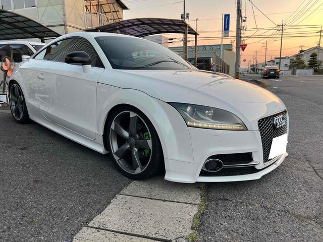 TTクーペ 2.0TFSI ETC バックカメラ ナビ TV AT HID キーレスエントリー 電動格納ミラー アルミホイール 盗難防止システム ABS CD DVD再生 Bluetooth エアコン パワーステアリング(30枚目)