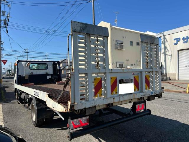 エルフトラック 積載車 フラトップ 積載車 極東開発フラトップ リモコン AT 後輪ダブル ETC ナビ TV キーレスエントリー 電動格納ミラー エアコン 運転席エアバッグ(8枚目)