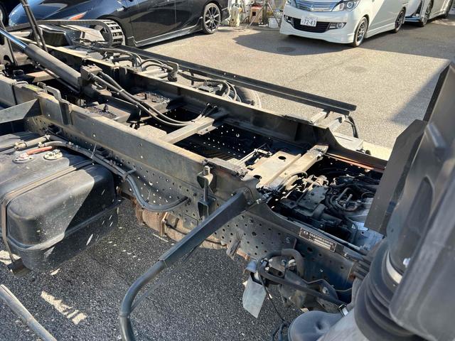 エルフトラック 積載車 フラトップ 積載車 極東開発フラトップ リモコン AT 後輪ダブル ETC ナビ TV キーレスエントリー 電動格納ミラー エアコン 運転席エアバッグ(29枚目)