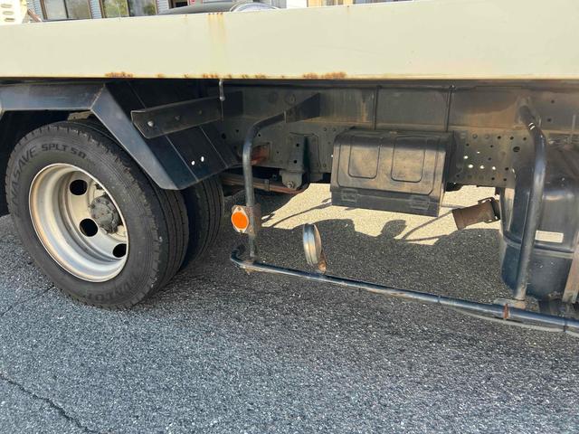 エルフトラック 積載車 フラトップ 積載車 極東開発フラトップ リモコン AT 後輪ダブル ETC ナビ TV キーレスエントリー 電動格納ミラー エアコン 運転席エアバッグ(31枚目)