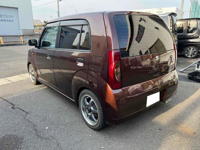 アルト アルト誕生３０年記念車　ナビ　キーレスエントリー　ＭＴ　盗難防止システム　ＣＤ　ＵＳＢ　ミュージックプレイヤー接続可　アルミホイール　衝突安全ボディ　エアコン　パワーステアリング　パワーウィンドウ（16枚目）