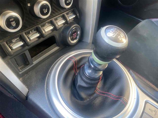 この度は当店のお車をご覧になっていただき、誠にありがとうございます。ぜひじっくりとご検討下さい。気軽にお問合せ・お見積りお待ちしております。