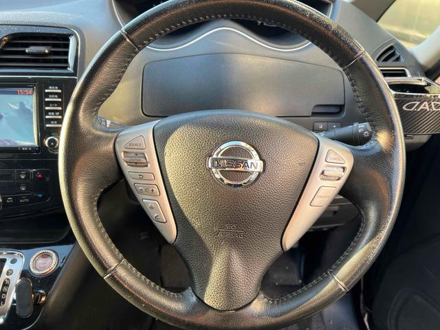 セレナ ハイウェイスター　ＥＴＣ　バックカメラ　ナビ　ＴＶ　オートクルーズコントロール　両側電動スライドドア　サンルーフ　スマートキー　アイドリングストップ　電動格納ミラー　後席モニター　３列シート　ＣＶＴ　アルミホイール（3枚目）