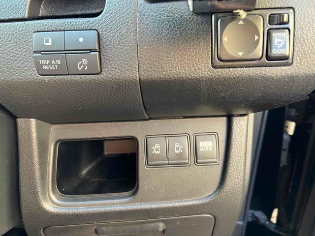 セレナ ハイウェイスター　ＥＴＣ　バックカメラ　ナビ　ＴＶ　オートクルーズコントロール　両側電動スライドドア　サンルーフ　スマートキー　アイドリングストップ　電動格納ミラー　後席モニター　３列シート　ＣＶＴ　アルミホイール（7枚目）