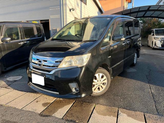 セレナ ハイウェイスター　ＥＴＣ　バックカメラ　ナビ　ＴＶ　オートクルーズコントロール　両側電動スライドドア　サンルーフ　スマートキー　アイドリングストップ　電動格納ミラー　後席モニター　３列シート　ＣＶＴ　アルミホイール（13枚目）