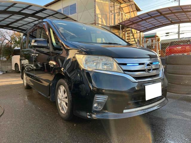 セレナ ハイウェイスター　ＥＴＣ　バックカメラ　ナビ　ＴＶ　オートクルーズコントロール　両側電動スライドドア　サンルーフ　スマートキー　アイドリングストップ　電動格納ミラー　後席モニター　３列シート　ＣＶＴ　アルミホイール（15枚目）