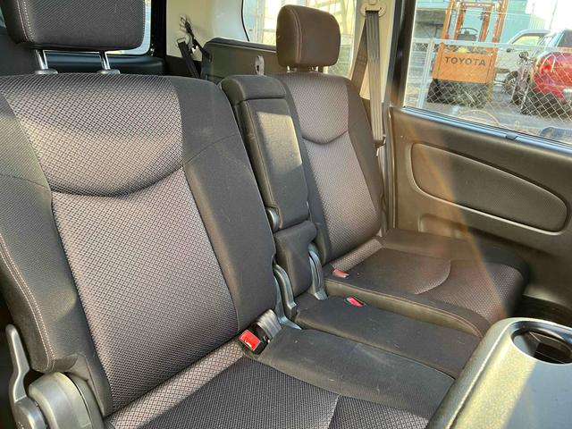 セレナ ハイウェイスター　ＥＴＣ　バックカメラ　ナビ　ＴＶ　オートクルーズコントロール　両側電動スライドドア　サンルーフ　スマートキー　アイドリングストップ　電動格納ミラー　後席モニター　３列シート　ＣＶＴ　アルミホイール（37枚目）